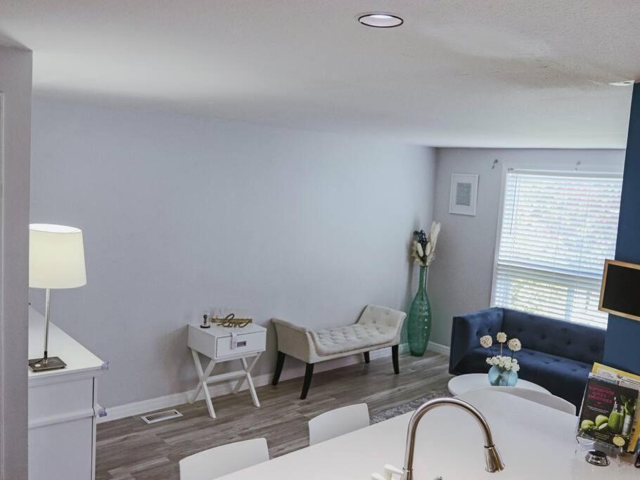 Kitchener-Waterloo Cozy House Villa Dış mekan fotoğraf